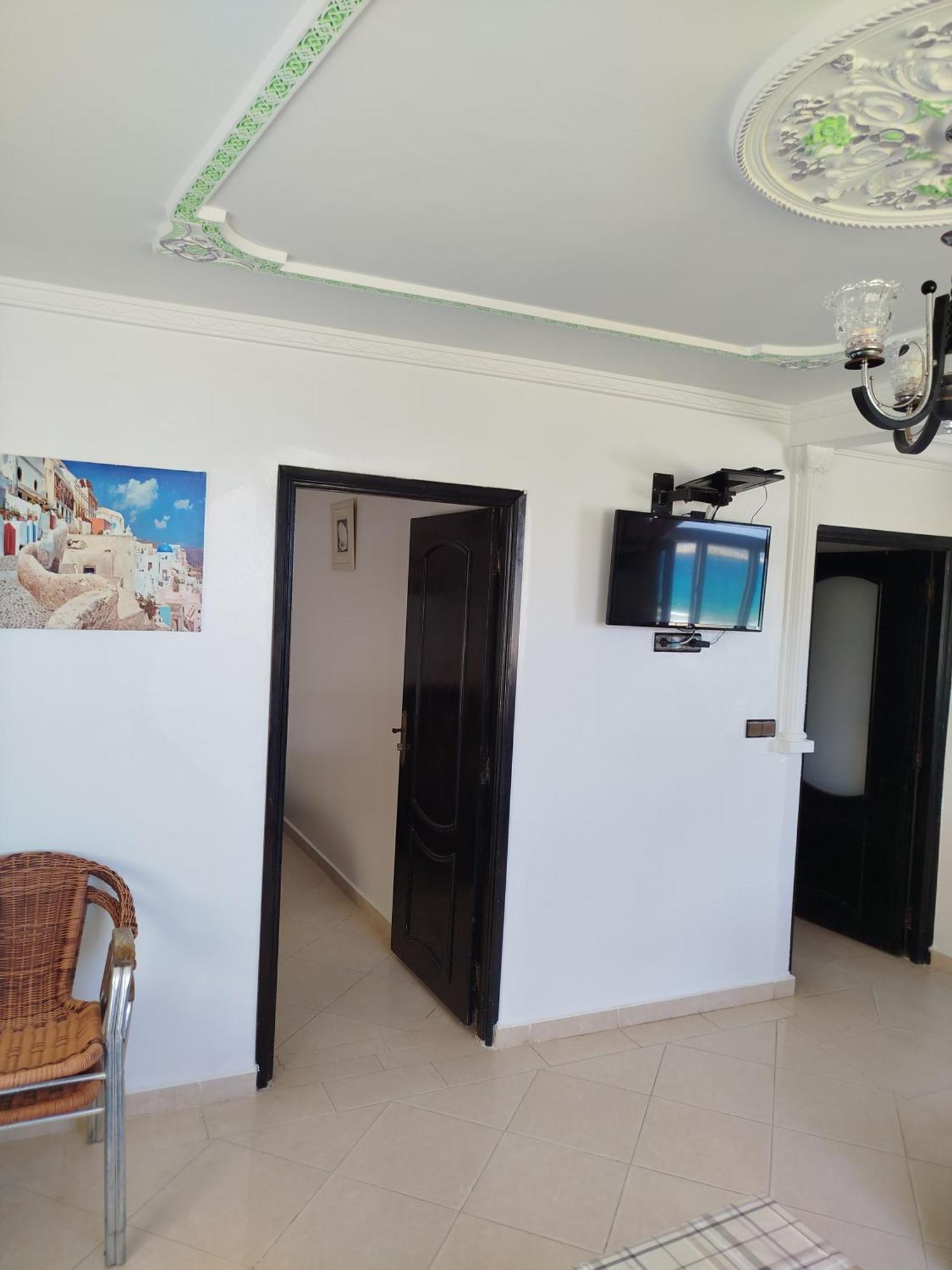 Apartment Corniche Ksar Sgher クサール・エス・セギール エクステリア 写真