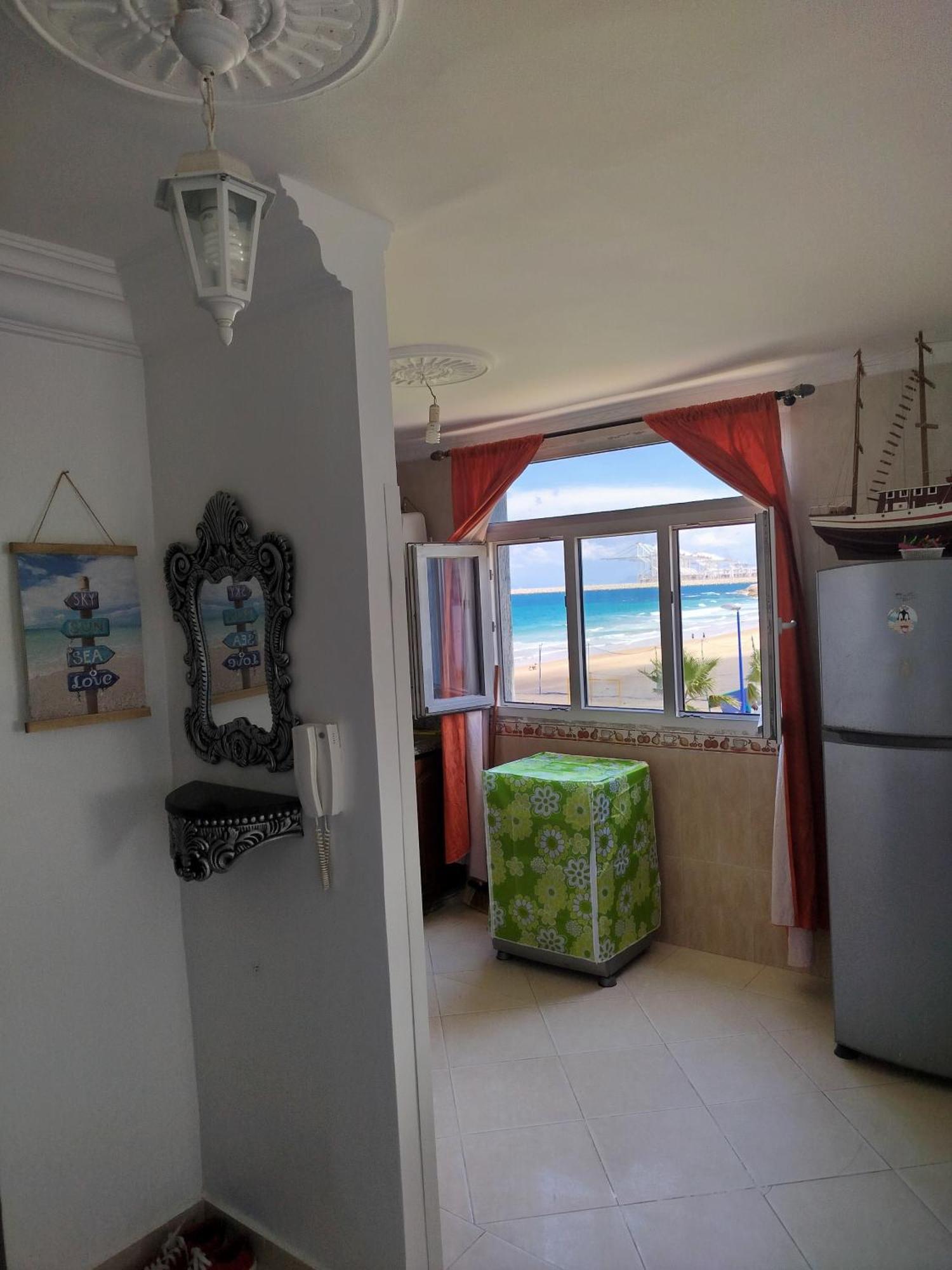 Apartment Corniche Ksar Sgher クサール・エス・セギール エクステリア 写真