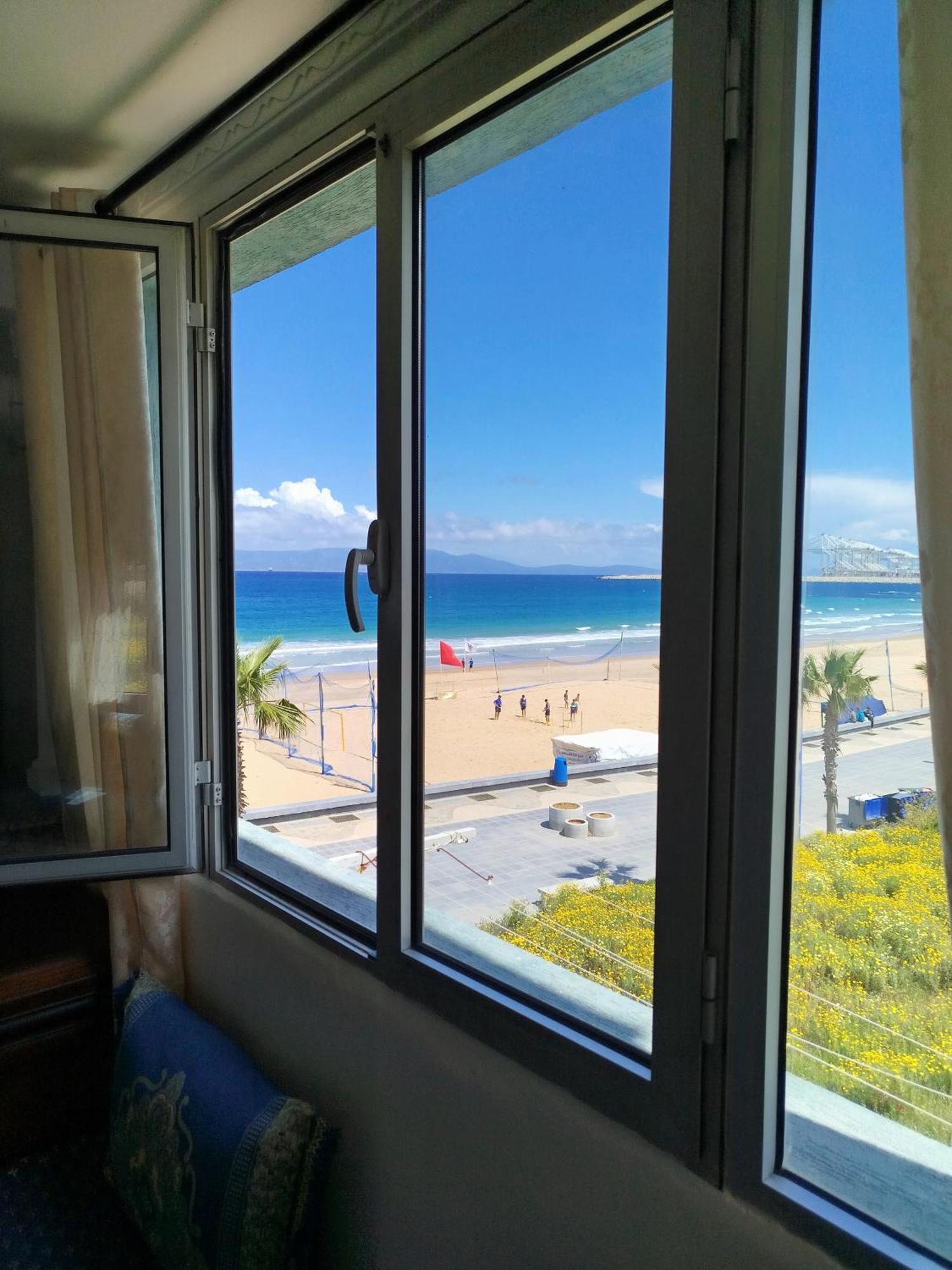 Apartment Corniche Ksar Sgher クサール・エス・セギール エクステリア 写真